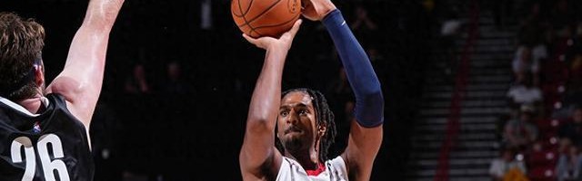 Kaiyun sports-萨尔单场送出8记封盖！打破夏联历史记录