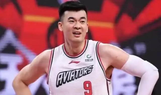 加盟广东？李慕豪官宣，加盟新球队，联手名将，已向球队报到