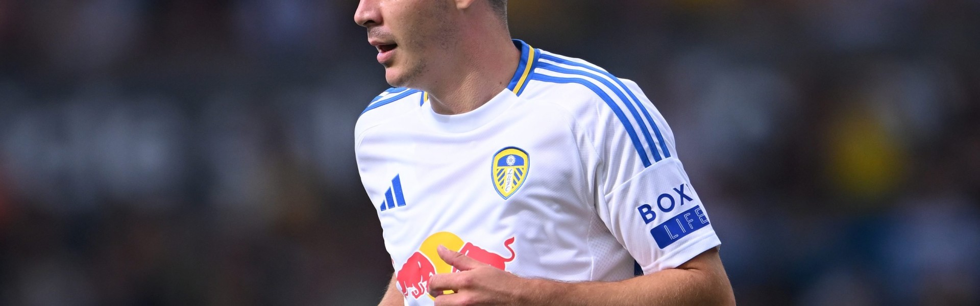 官方：利兹联中卫沃贝尔租借加盟云达不莱梅，租期为一年