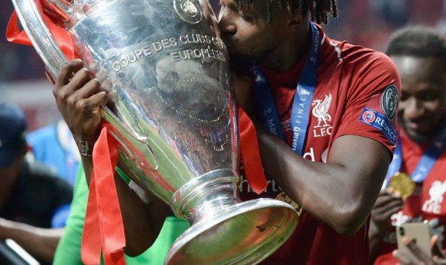 十年前的今天，奥里吉完成红军生涯首秀，你对他有何印象？